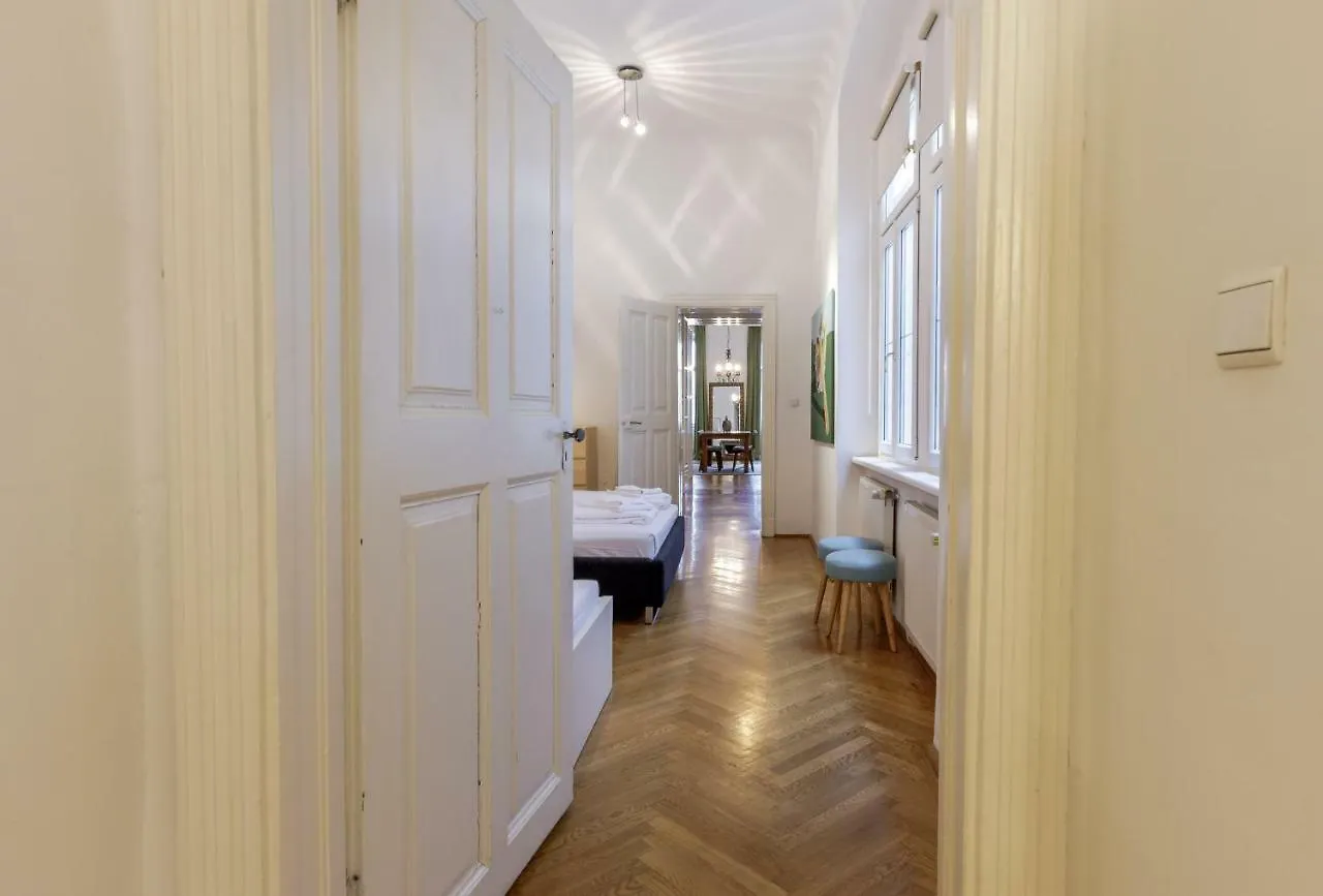 Krugerstrasse Apartment Opera Vienna